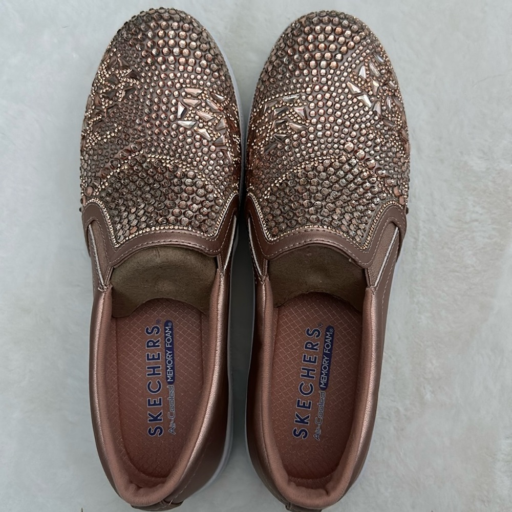 Sketchers Memory Foam sneakers